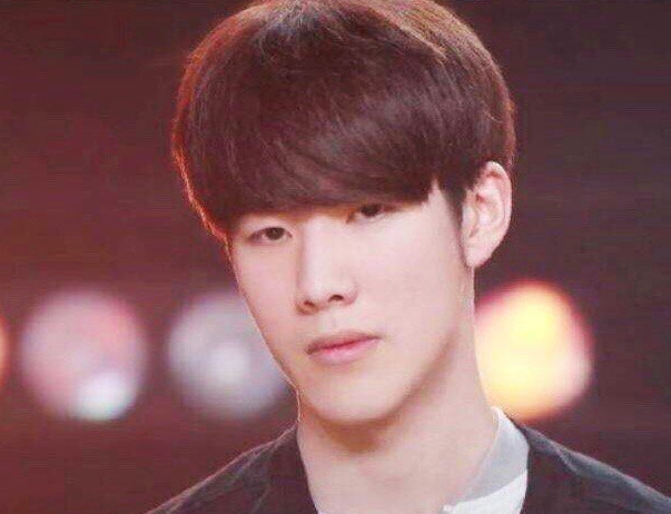 法国中场博 法国中场博