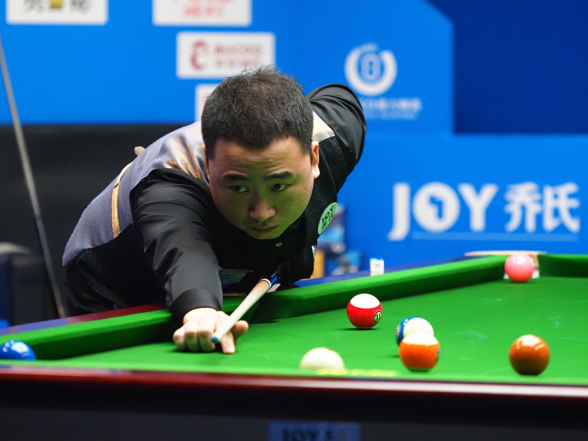 理解并尊重 理解并尊重