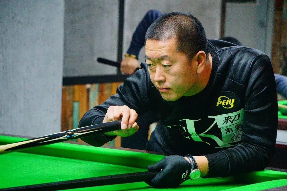 在高度竞争 在高度竞争